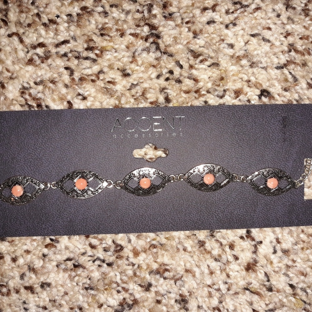 Accent choker silver with pink howlite stones